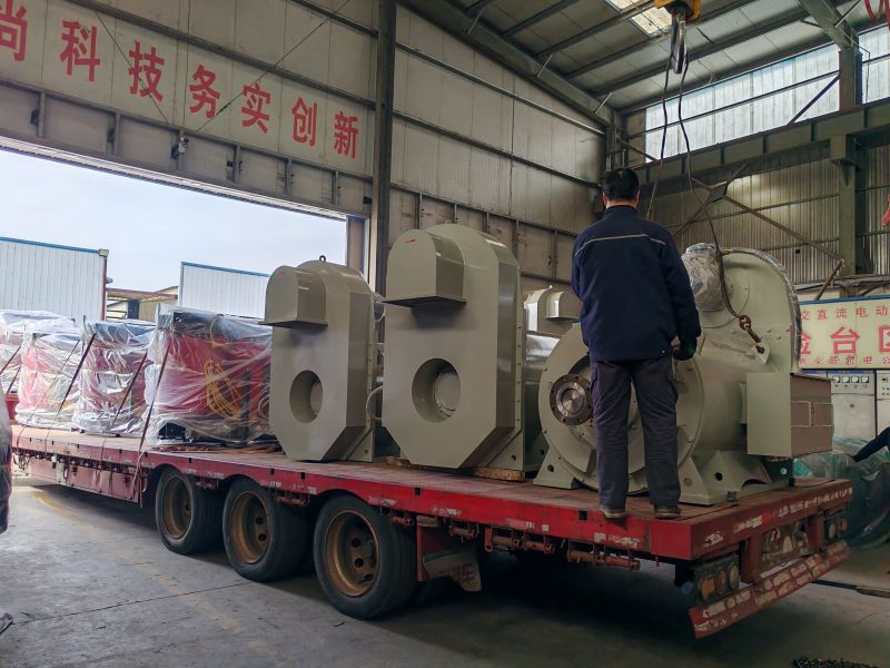 鑽（zuàn）井（jǐng）隊幹式變壓器和正壓防（fáng）爆電機發貨