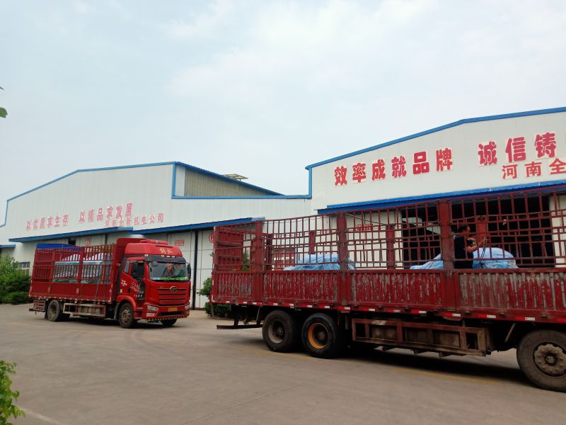 排隊發（fā）貨，兩車貨同時發，四台630kw電機、啟動櫃出（chū）發